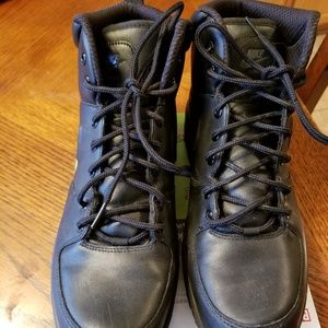 Mens Nike waterproof boots